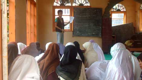 Workshop Kilat di Ponpes Banu sanusi
