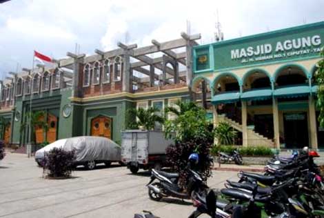 pembangunan-lantai-2-masjid-agung-al-jihad.jpg